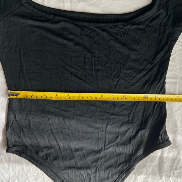 Black cap sleeve basic snap gusset bodysuit - Picture 3 of 14